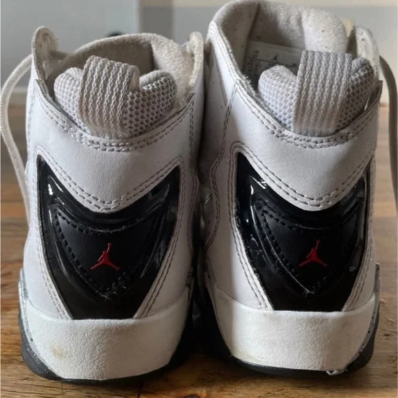 Jordan 7 - Picture 2 of 2